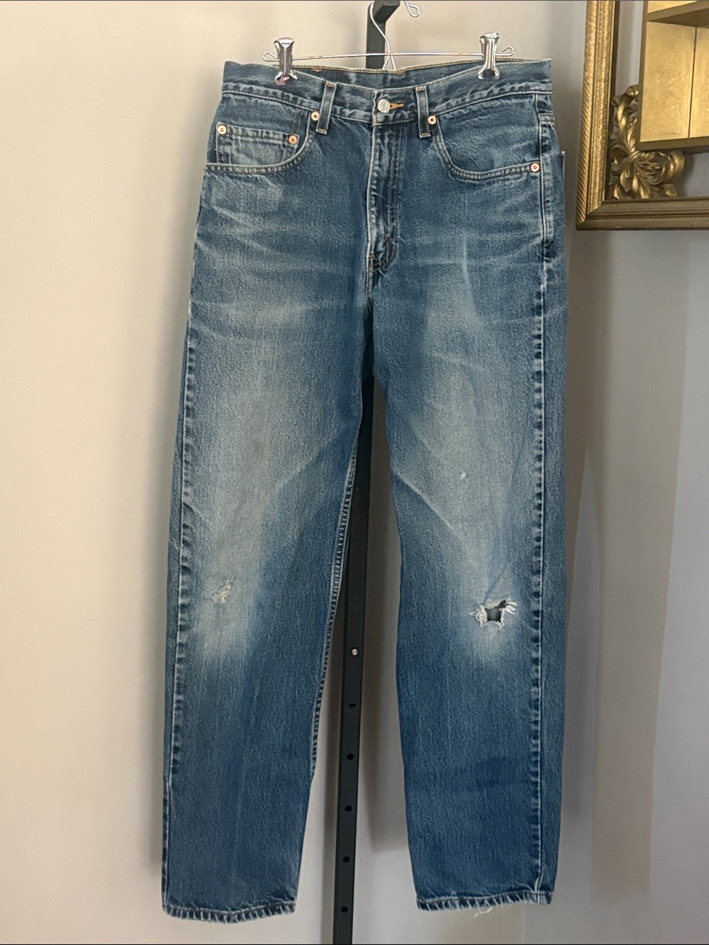 Levi’s 550 Blue Jeans 32x32 Classic Denim Distressed Relaxed Fit